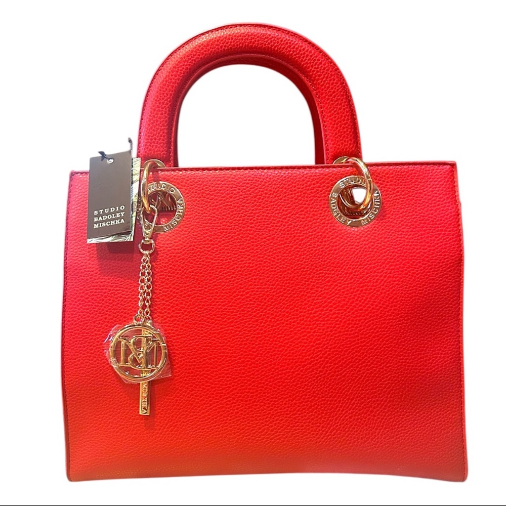 BADGLEY MISCHKA NWT V Leather Tote Crossbody W/Big Logo Eyelet Red W/Keychain